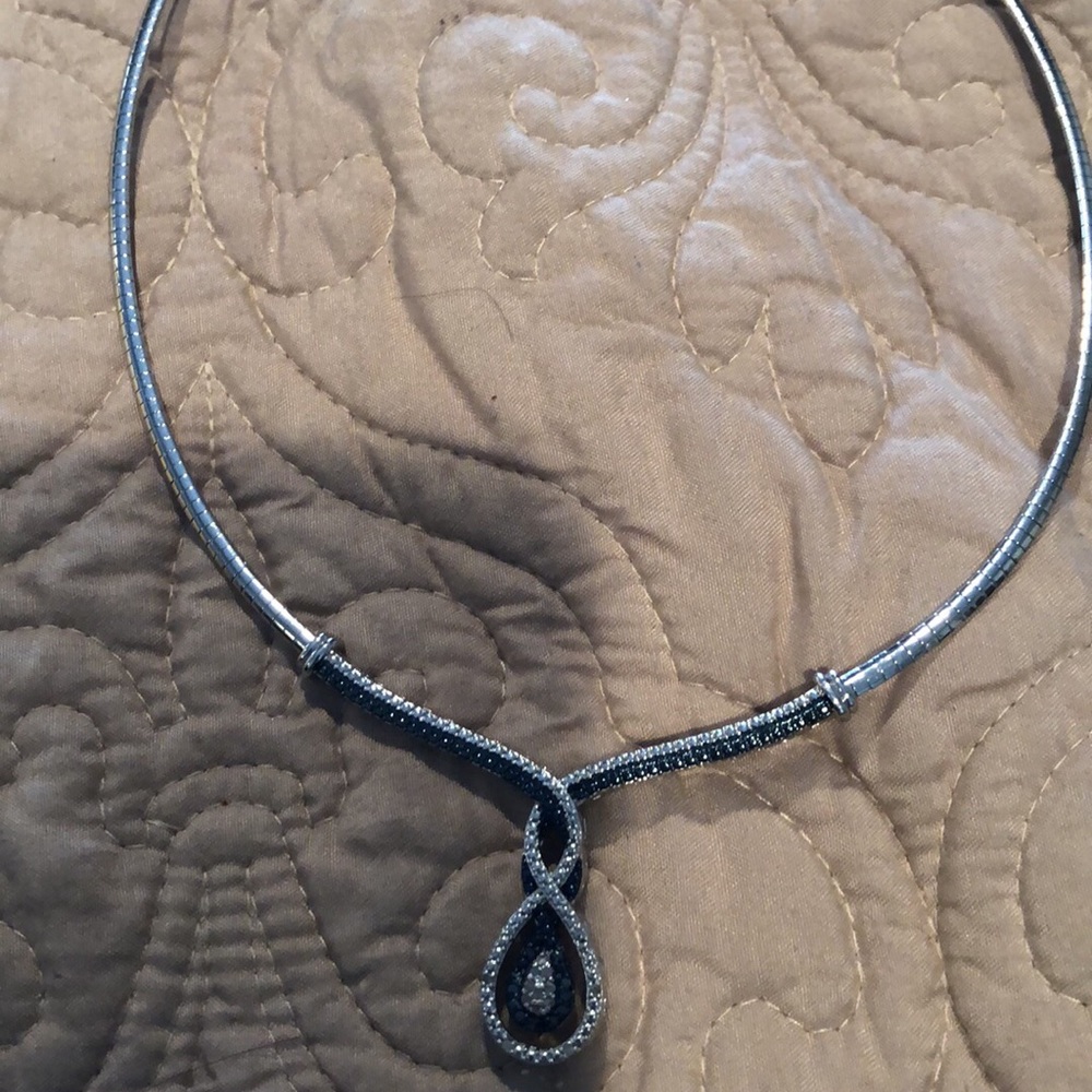 Beautiful women’s necklace